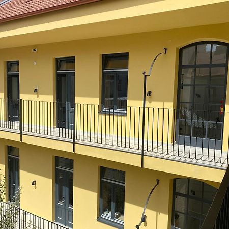 Honest Karlin Aparthotel Prague Luaran gambar