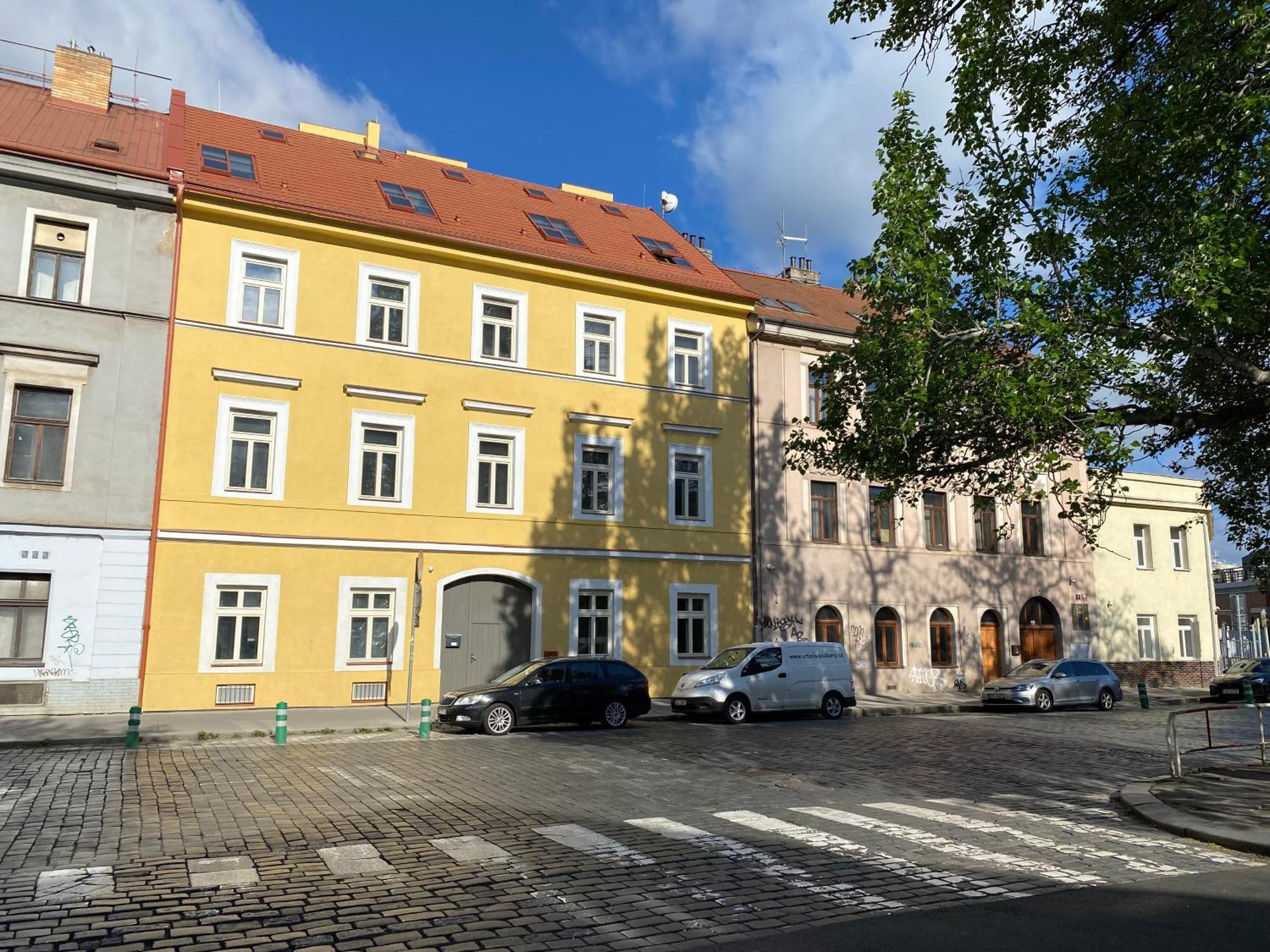 Honest Karlin Aparthotel Prague Luaran gambar
