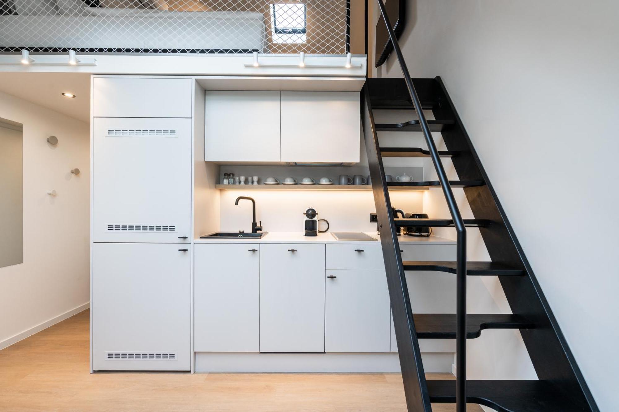 Honest Karlin Aparthotel Prague Bilik gambar