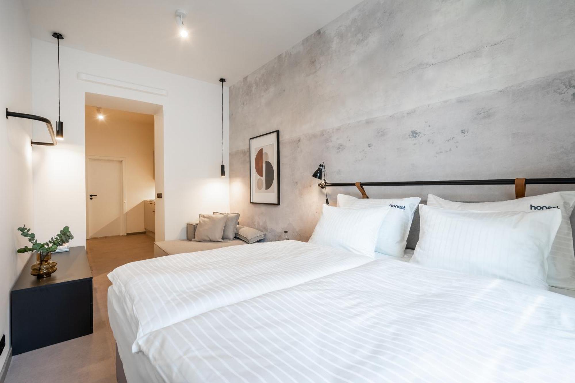 Honest Karlin Aparthotel Prague Luaran gambar