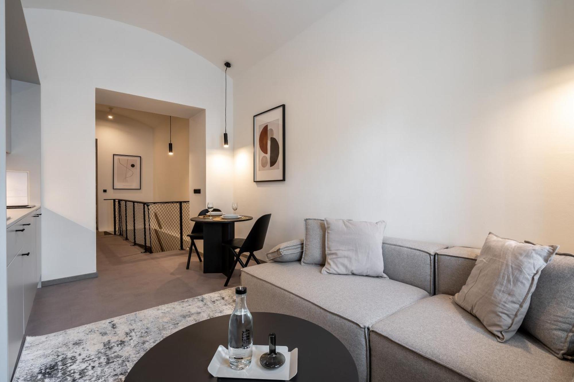 Honest Karlin Aparthotel Prague Luaran gambar
