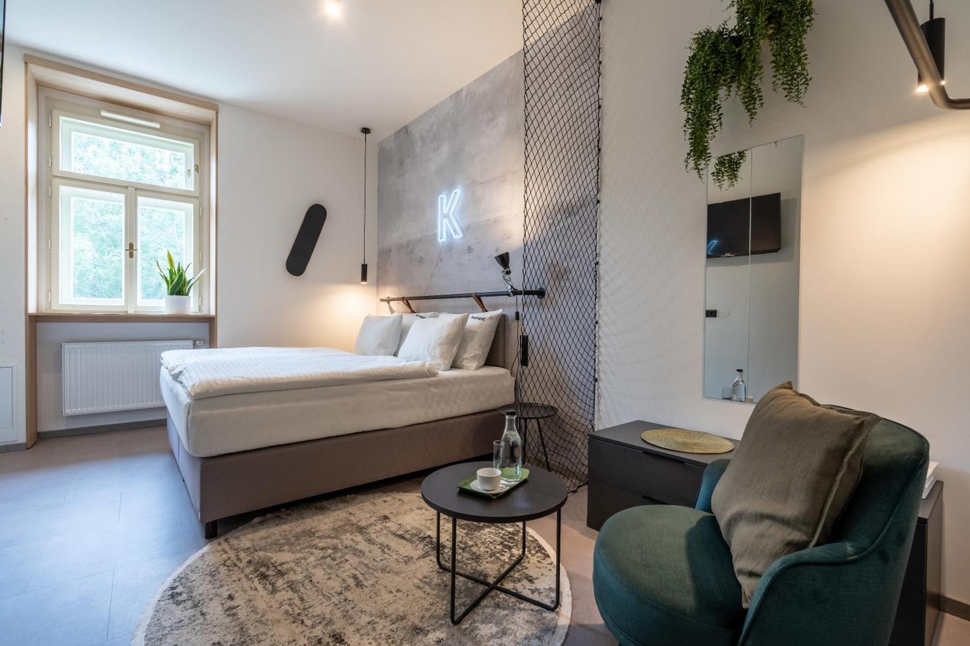 Honest Karlin Aparthotel Prague Luaran gambar