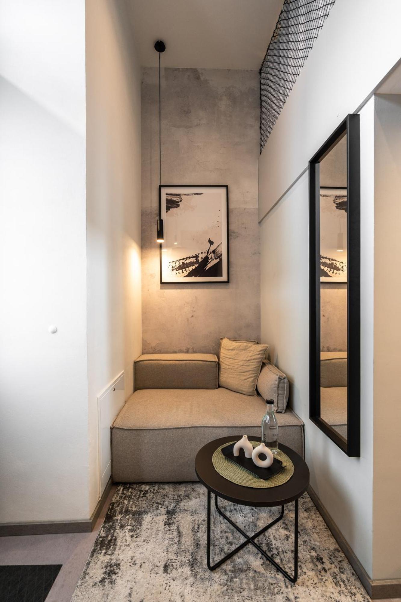 Honest Karlin Aparthotel Prague Luaran gambar