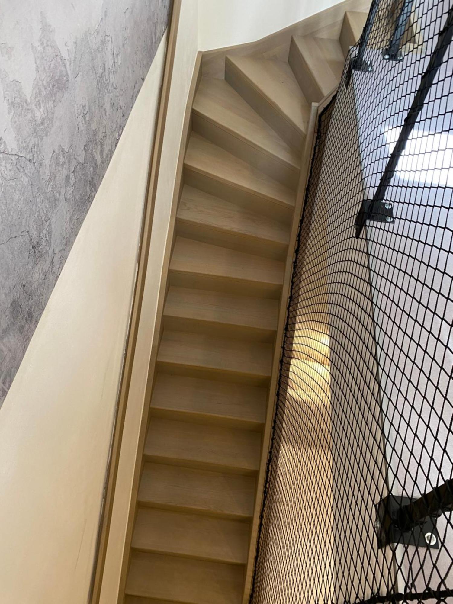 Honest Karlin Aparthotel Prague Bilik gambar